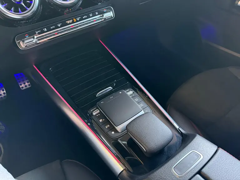 Mercedes-Benz GLA 250 e AMG Line I Panoramadak I Multibeam afbeelding 28