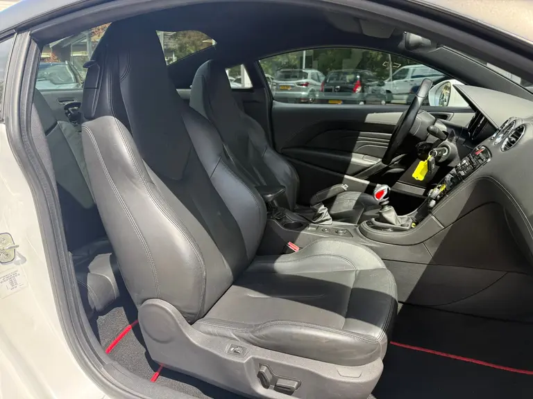 Peugeot RCZ 1.6 THP 200 pk Brownstone I JBL sound I Leder I Xenon afbeelding 12