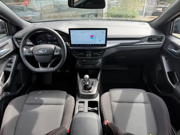 Ford FOCUS Wagon 1.0 EcoBoost Hybrid ST Line l BLIS l Winter pack l ACC l Cam afbeelding 7