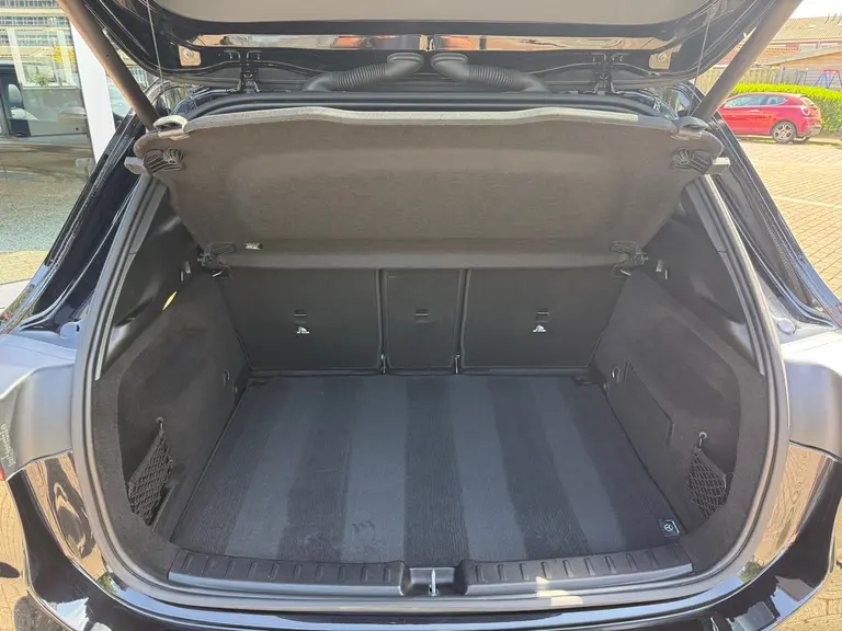 Mercedes-Benz GLA 250 e AMG Line I Panoramadak I Multibeam afbeelding 12