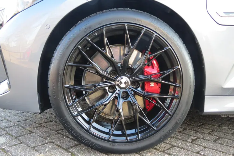 BMW 3 Serie Touring 330e LCI M-SPORT PRO afbeelding 5