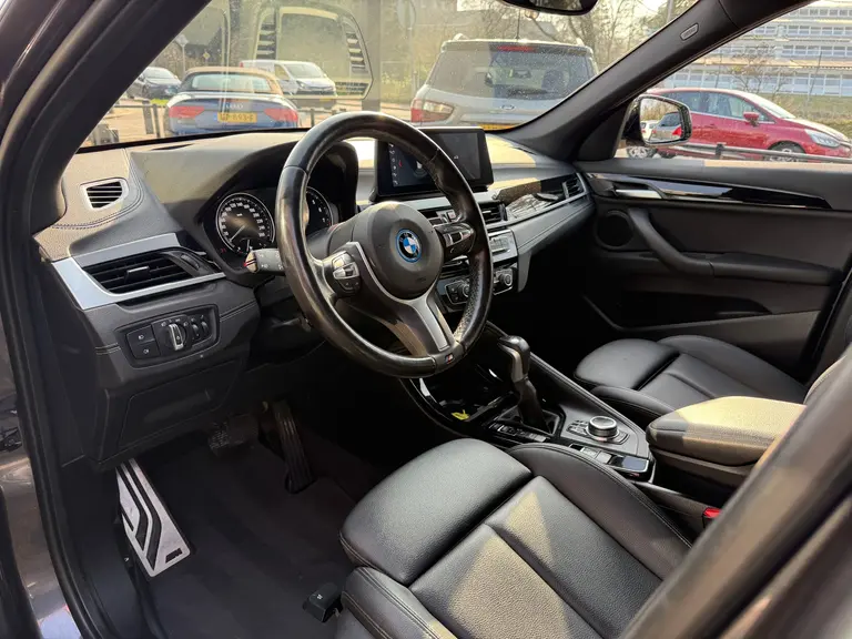 BMW X1 XDrive25e eDrive M Sport l Head-up l Leder afbeelding 18