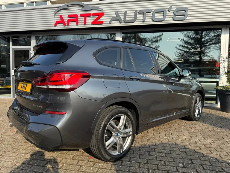 BMW X1 XDrive25e eDrive M Sport l Head-up l Leder afbeelding 12