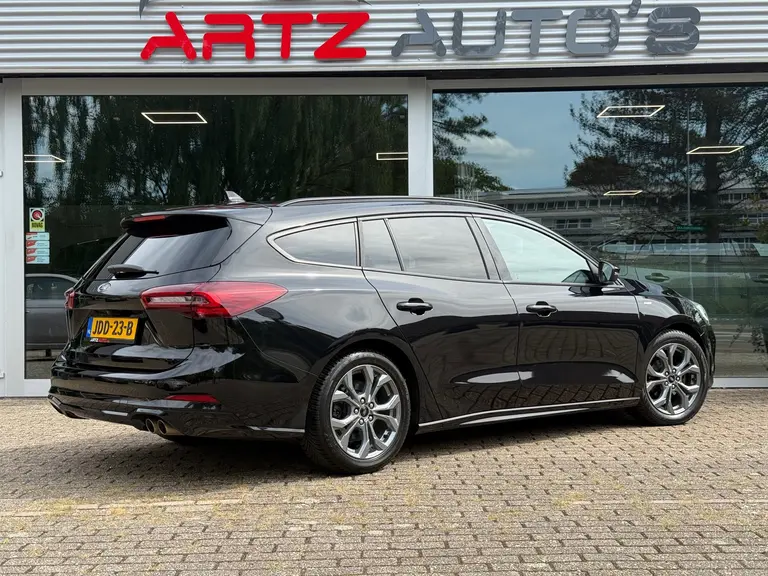 Ford FOCUS Wagon 1.0 EcoBoost Hybrid ST Line l BLIS l Winter pack l ACC l Cam afbeelding 5