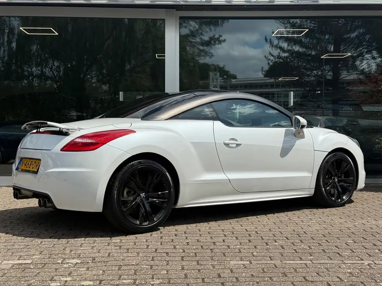 Peugeot RCZ 1.6 THP 200 pk Brownstone I JBL sound I Leder I Xenon afbeelding 8