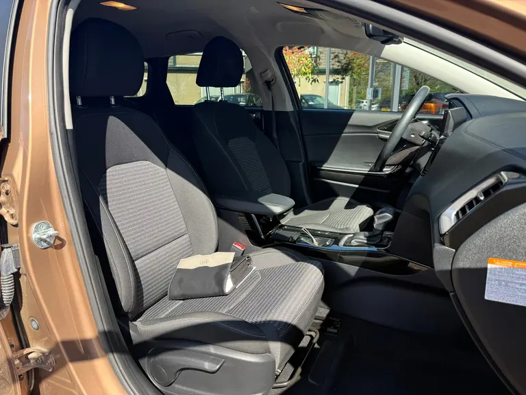 Kia Ceed Sportswagon 1.6 GDI PHEV DynamicPlusLine afbeelding 13