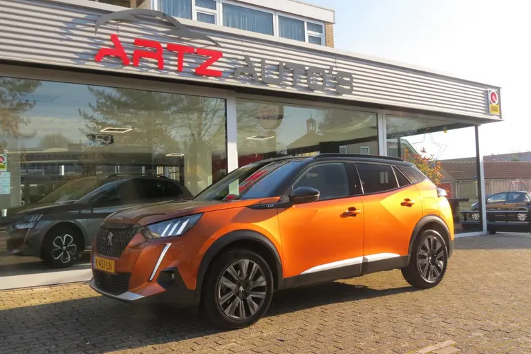 Peugeot 2008 1.2 PureTech 155 pk GT FOCAL-Sound l Pano-dak l Leder afbeelding 25