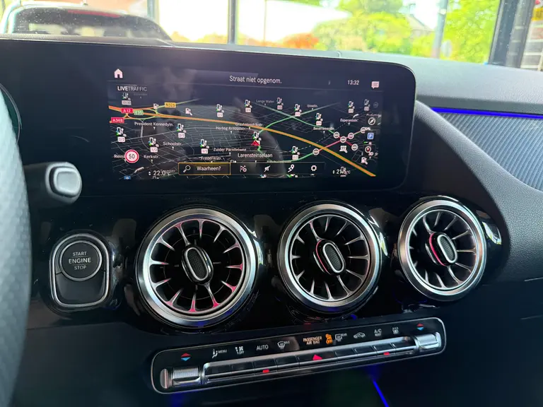 Mercedes-Benz GLA 250 e AMG Line I Panoramadak I Multibeam afbeelding 30