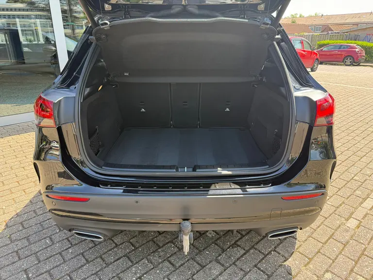 Mercedes-Benz GLA 250 e AMG Line I Panoramadak I Multibeam afbeelding 15