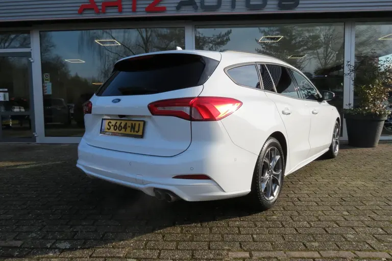 Ford FOCUS Wagon 1.0 EcoBoost ST-Line Adapt Cruise l Winter Pack afbeelding 4