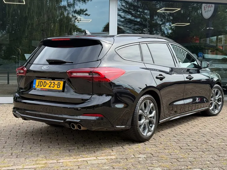 Ford FOCUS Wagon 1.0 EcoBoost Hybrid ST Line l BLIS l Winter pack l ACC l Cam afbeelding 10