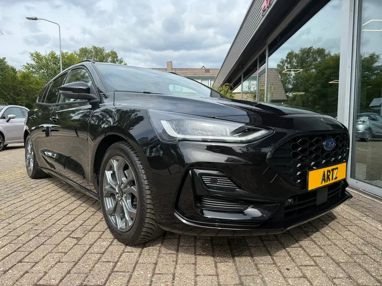 Ford FOCUS Wagon 1.0 EcoBoost Hybrid ST Line l BLIS l Winter pack l ACC l Cam afbeelding 12