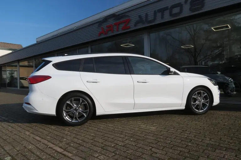 Ford FOCUS Wagon 1.0 EcoBoost ST-Line Adapt Cruise l Winter Pack afbeelding 13