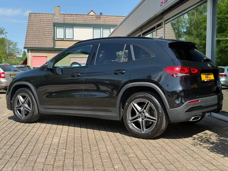 Mercedes-Benz GLA 250 e AMG Line I Panoramadak I Multibeam afbeelding 3