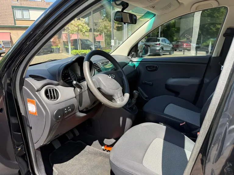 Hyundai i10 1.1 Pure l 1e eigenaar l APK 04-2026 afbeelding 6