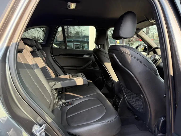BMW X1 XDrive25e eDrive M Sport l Head-up l Leder afbeelding 15