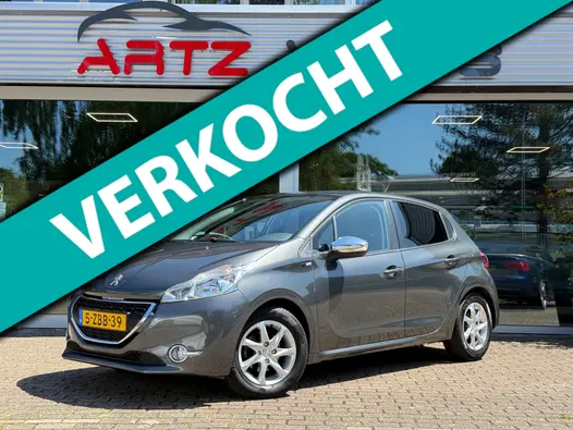 Peugeot 208 1.2 PureTech Style Automaat l Getint glas l Navi