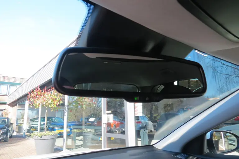 Kia Ceed Sportswagon 1.6 GDI PHEV DynamicPlusLine BlackLine l White Deleuxe Metallic afbeelding 23
