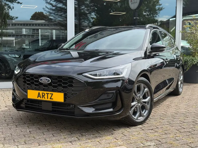 Ford FOCUS Wagon 1.0 EcoBoost Hybrid ST Line l BLIS l Winter pack l ACC l Cam afbeelding 3