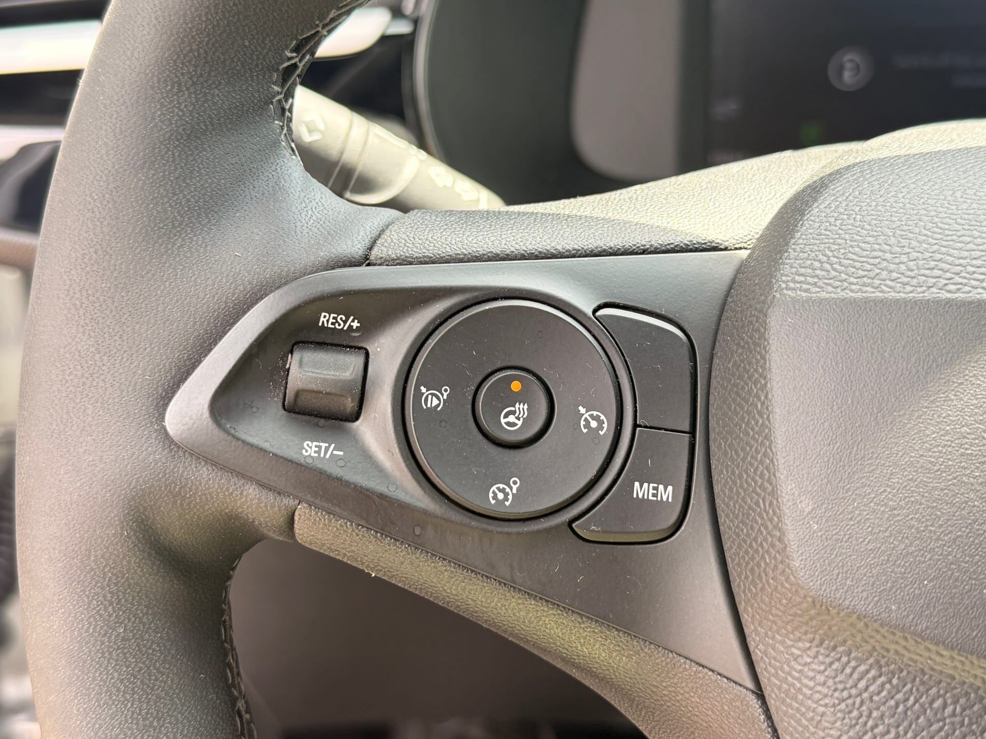 Opel Corsa 1.2 GS l Panoramadak l LED l Carplay l Winter pack l Blind-spot afbeelding 22