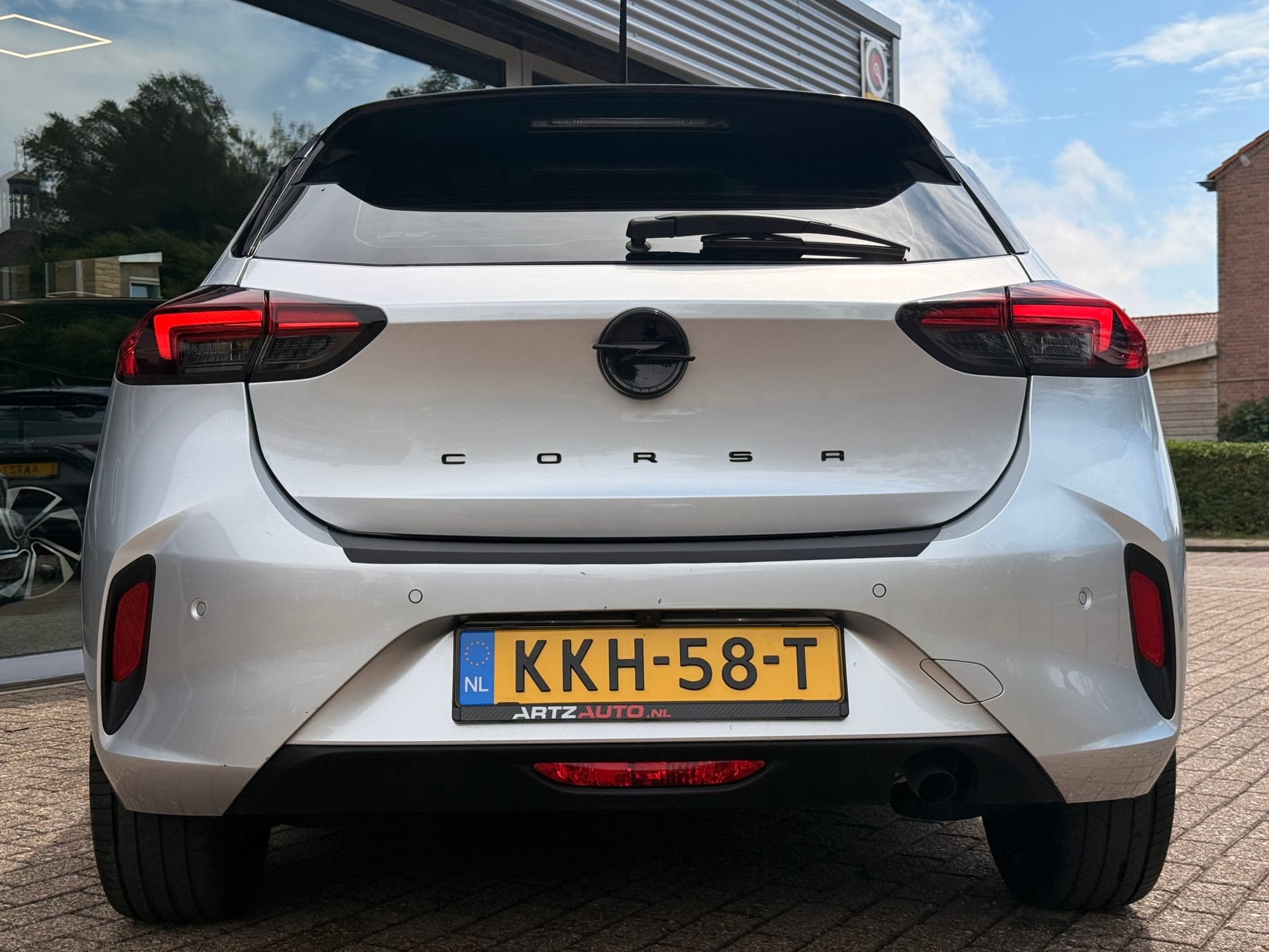 Opel Corsa 1.2 GS l Panoramadak l LED l Carplay l Winter pack l Blind-spot afbeelding 8